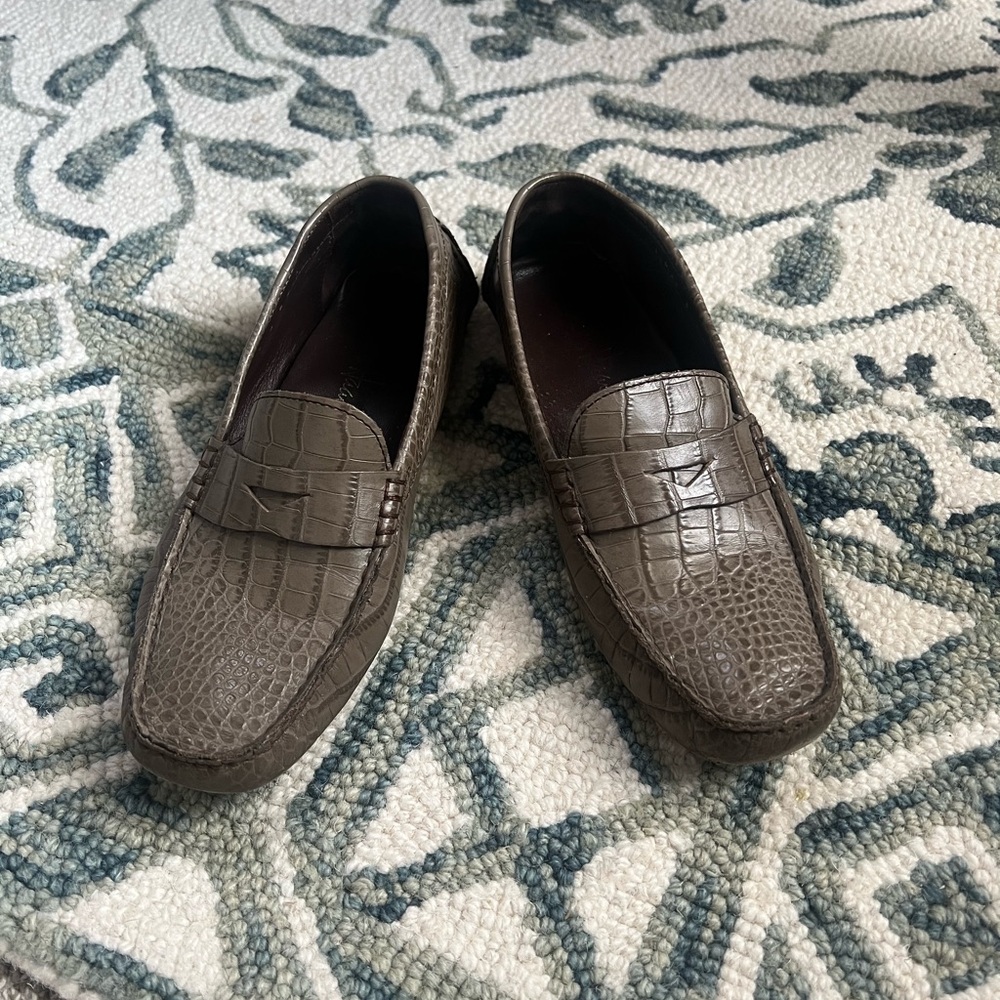 GUC Cole Haan Crocodile Pattern Leather Loafers Size 8
